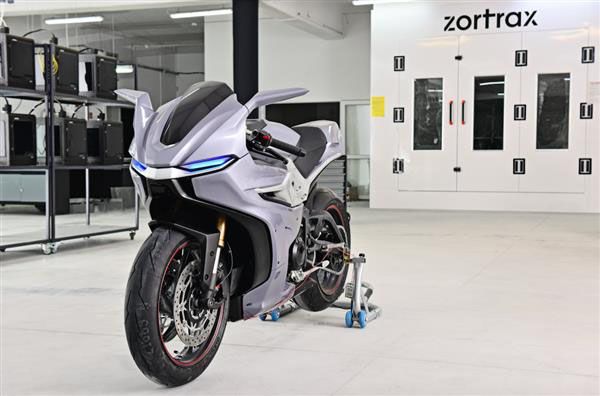 3d rider zortrax 3d prints functional motorcycle 2