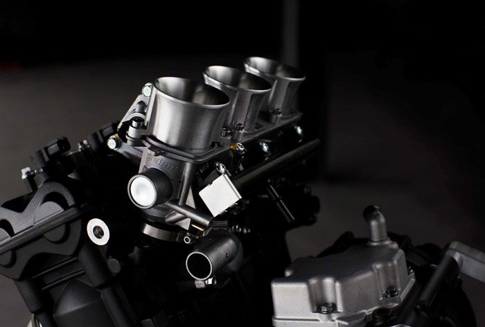 Triumph Moto2 002