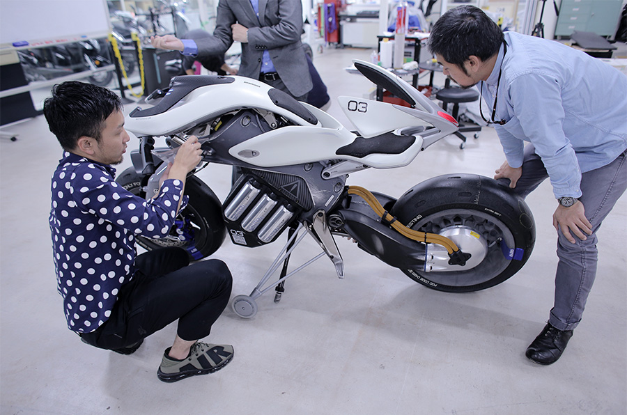 Yamaha Motoroid concept 11