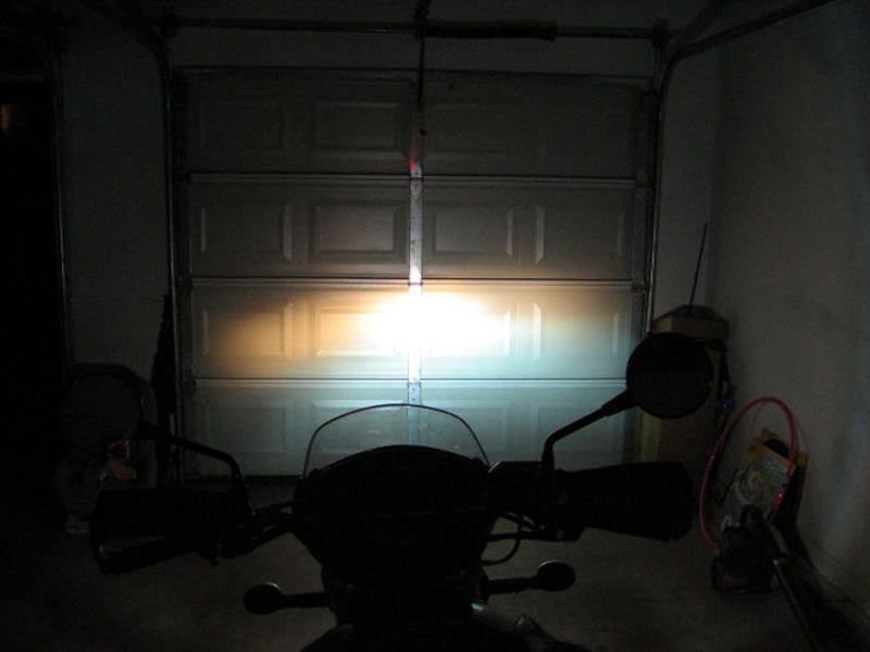 farolas noche moto publimotos apagadas garaje luces