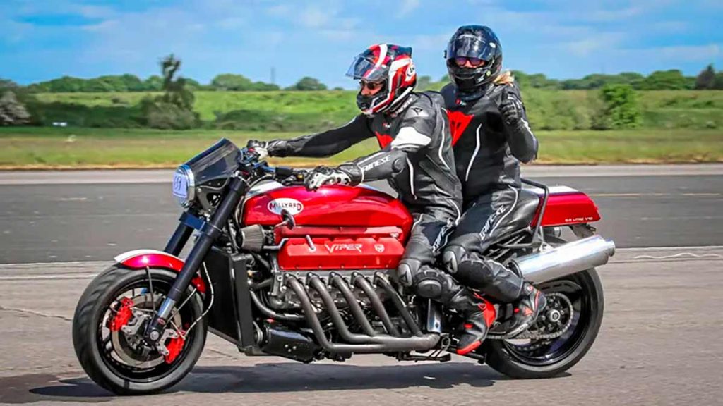 Con-un-motor-de-carro-la-motocicleta-Viper-V10-logro-un-nuevo-record-mundial-de-velocidad-02