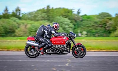 Con-un-motor-de-carro-la-motocicleta-Viper-V10-logro-un-nuevo-record-mundial-de-velocidad