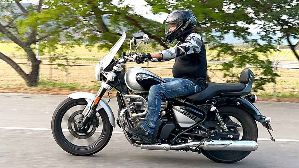 Royal-Enfield-Super-Meteor-650-Precio-Ficha-Tecnica-Mejor-que-Harley-Davidson-01