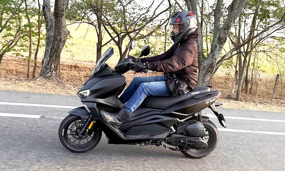 Scooter-Auteco-Victory-New-Black-Compite-contra-Yamaha-Honda-AKT-y-Suzuki