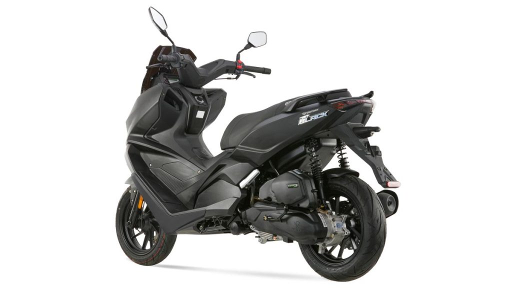 Scooter-Auteco-Victory-New-Black-Compite-contra-Yamaha-Honda-AKT-y-Suzuki-29