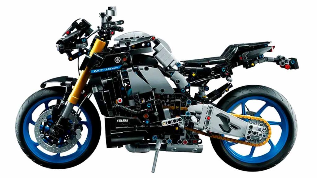 Una-Yamaha-MT10-SP-dentro-de-tu-oficina-o-en-tu-casa-Lego-lo-hace-posible-01