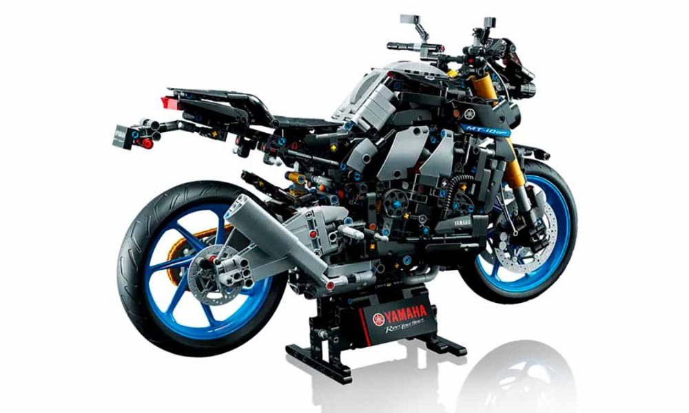 Una-Yamaha-MT10-SP-dentro-de-tu-oficina-o-en-tu-casa-Lego-lo-hace-posible