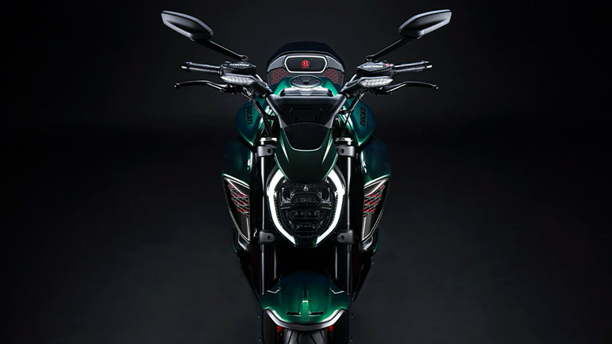 NOVEDAD-Ducati-saco-la-Diavel-for-Bentley-by-Mulliner-Precio