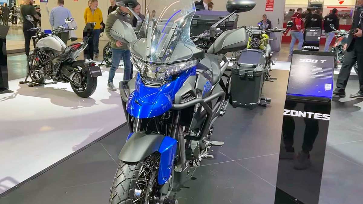 Una-china-cautivante-Sabes-cual-es-Nueva-moto-adventure-que-va-contra-Yamaha-KTM-Suzuki-Honda-y-Kawasaki