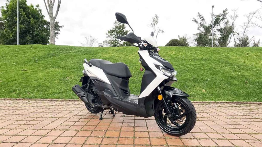 Prueba SYM Crox RX 150 | ¿El mejor scooter 150 del mercado? | Precio y ficha técnica 22