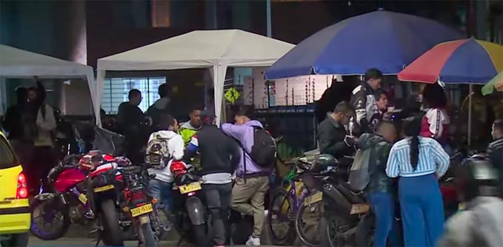 motociclistas ruidosos en Bogotá