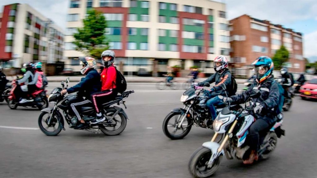 motociclistas en Bogotá